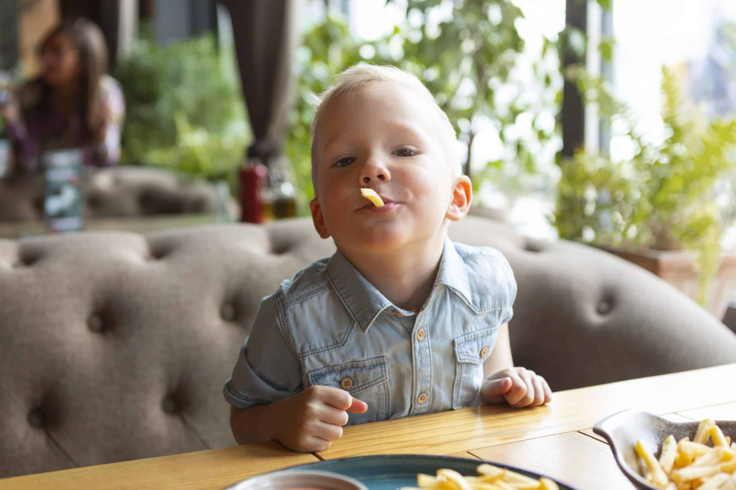 Alimentação para bebês com idade adequada